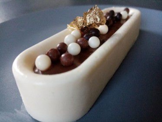 Entremets Chocolat/Pistache/Framboise – Cream de Gourmandise
