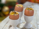 Flan vanille façon œuf à la coque (Bernard l’Oiseau) dans tous en cuisine (Cyril Lignac)