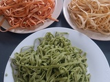 Trios colorés de pâtes fraîches