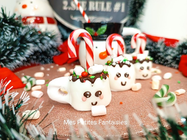 Chocolat Chaud De Noël Avec Des Guimauves Sur Fond De Noël