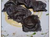 Raviolis noirs au potimarron/chorizo/sauge