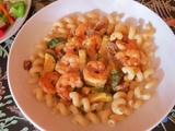 Macaroni aux crevettes, sauce au cari