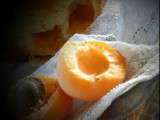 Gâteau aux Abricots ( pâte à la Banane et amandes effilées )