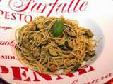 Spaghettis aux courgettes et pesto