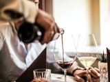 Comment commander du vin dans un restaurant