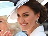 Kate Middleton porte une robe à manteau ivoire à la cérémonie de remise des drapeaux de 2022