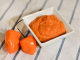 Sauce piquante Habeñero aux carottes rôties et aux tomates