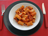 Rigatoni all’amatriciana *- Bal du livre 11
