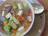 Soupe de légumes variés au tofu fumé, huile de noix et noix de pécan #recette légère
