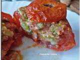 Tomates farcies aux ravioles et pesto à la tomate