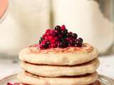 Pancakes sans gluten, sans sucre & végan – recette extra moelleuse
