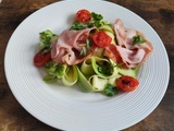 Courgettes crues en salade