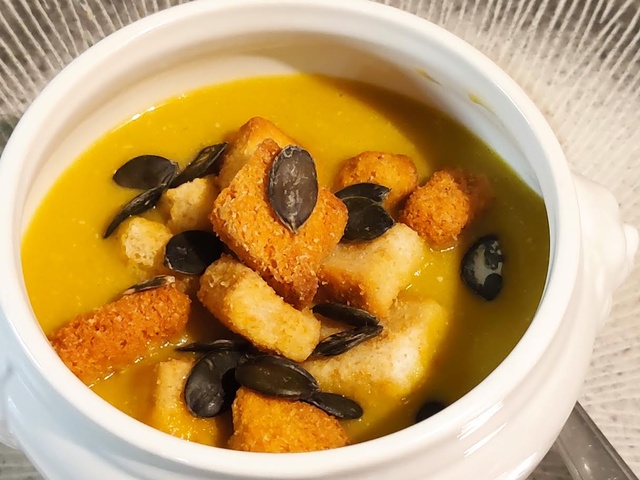 Soupe poireaux, pommes de terre thermomix - Recette par omothermix