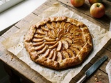 Découvrez la recette secrète d’une tarte aux pommes rustique irrésistible