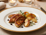 Foie gras poêlé roquefort pomme : festive et audacieuse