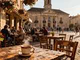 Découvrez le café de la mairie à anse, un lieu incontournable