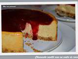 Cheesecake vanillé avec un coulis de cerise