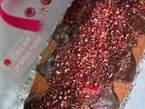 Cake au pralin et poudre de pralines roses