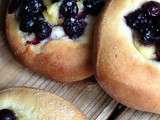 Blueberry buns- petites brioches crème et myrtilles