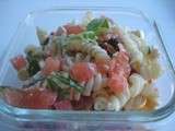 Salade de pâte tomates séchées, féta, basilic
