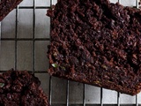 Courgette (Zucchini) Chocolate Cake / Vegan / Cake au chocolat et à la courgette