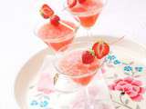 Cocktail à la rose, à la fraise et au muscat d'Alsace - Strawberry and rose cocktail with Alsace Muscat