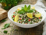 Envie d’un vrai taboulé libanais traditionnel ? Voici la recette qui fait toute la différence