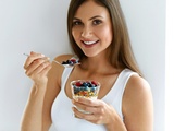 “Je ne mange plus de céréales industrielles au petit-déj” : 5 idées saines et ultra gourmandes