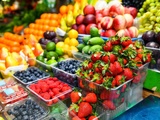 Mauvaise nouvelle : ce fruit de saison ultra populaire est bourré de pesticides (vous en mangez sûrement)