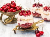 Tiramisu à la cerise : un dessert frais, léger et irrésistible qui bluffe tout le monde