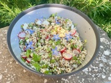 Salade quinoa/boulgour, oignons, radis et féta