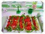 Salade de fraises, kiwis, tomates coeur de boeuf , avocat et roquette