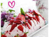 Terrine de fraises et framboises au fromage blanc, yaourt et chantilly. Un pur délice