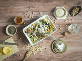 Riz au four, pois chiches aux épinards et feta