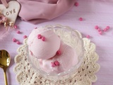 Crème glacée aux pralines roses