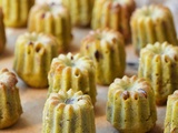 Mini cannelés pesto/tomates confites et noix