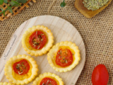 Mini tartelettes cheddar/tomates et romarin