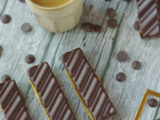 Petites barres noisettes coque chocolat