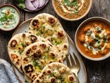 Naans indiens maison, sauce yaourt au cumin: Le secret pour un mielleux irrésistible
