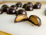 Chocolats au beurre de cacahuète / Chocolates filled with peanut butter
