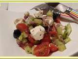  horiatiki  la fameuse salade grecque