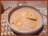 Ravioli aux Girolles, aux Truffes de Toscanes et soupe de mousserons séchés à la crème