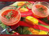 Verrines de soupe de tomates au basilic