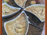 Flans de pêches de vigne aux amandes