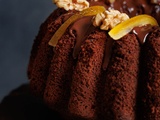 Bundt cake chocolat, noix et écorces d'orange confites