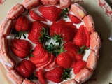 Charlotte aux fraises et au fromage blanc