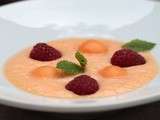 Soupe glacée de melon  framboises et Floc de Gascogne pour partager avec vous une bonne nouvelle
