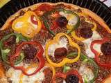 Pizza boeuf épicé, poivrons et chorizo pour le culinoversion de novembre