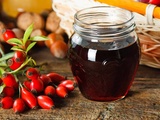 Confiture d’églantine : La recette facile faite maison