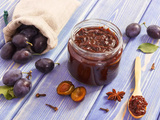 Confiture de prune au Thermomix : réussir l’équilibre parfait des fruits d’été